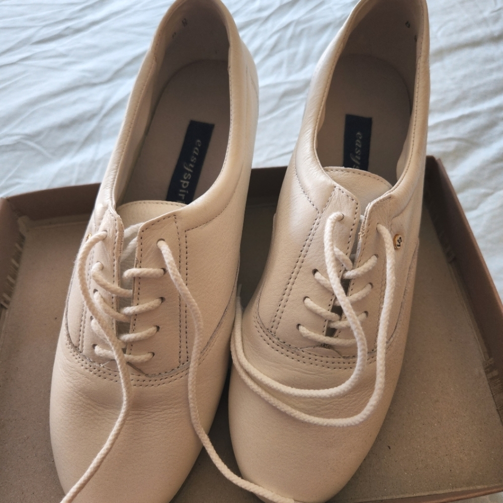 Easy Spirit Shoes